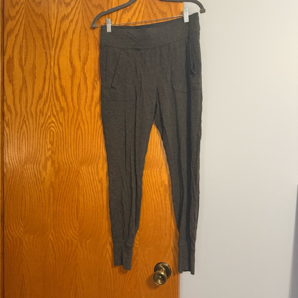 ATHLETA joggers gray size S